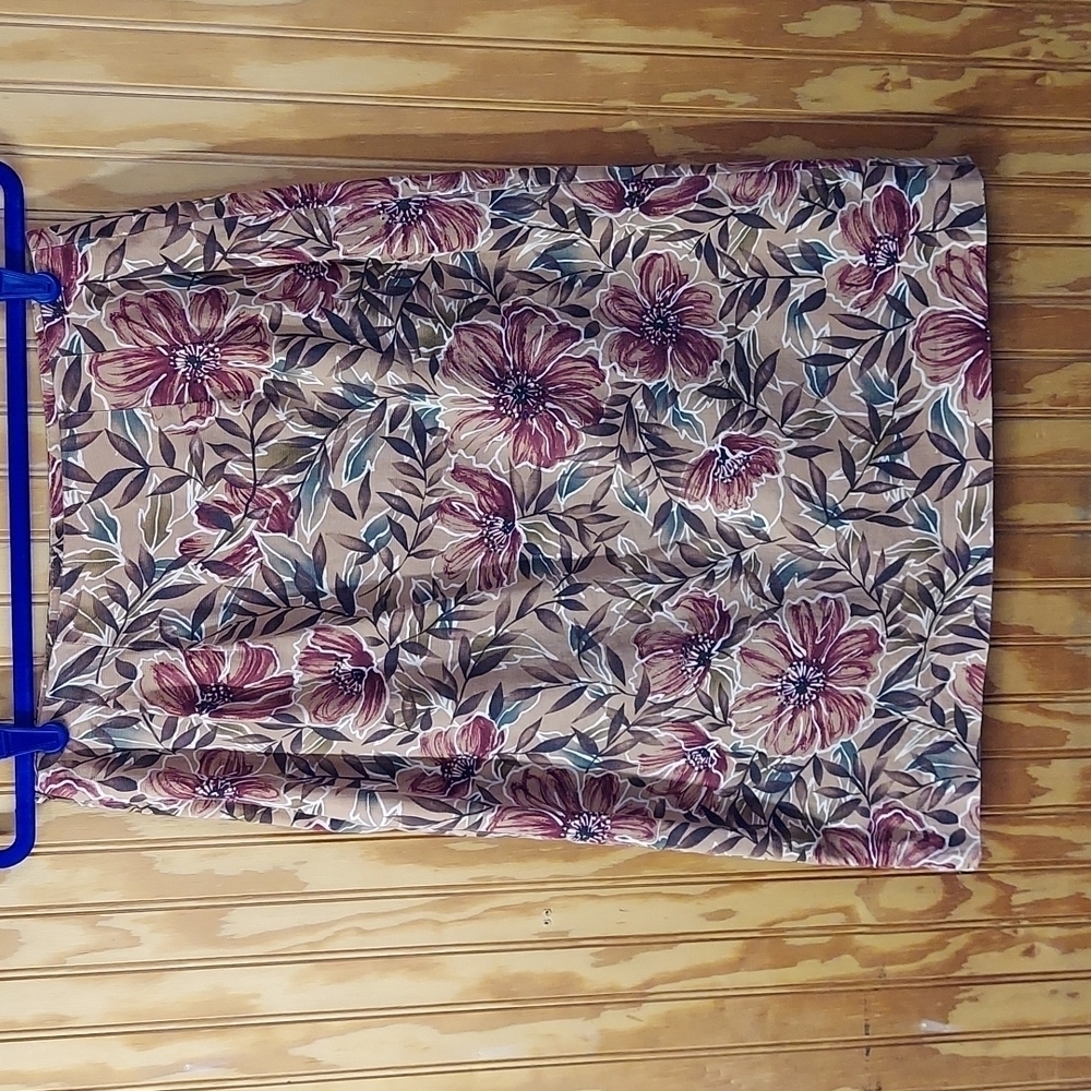 Talbots pencil skirt - Picture 2 of 4